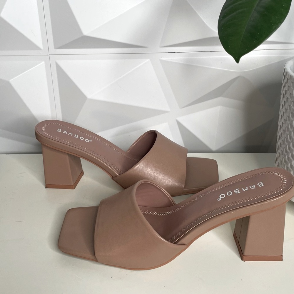 Chunky Heel Sandals Nude